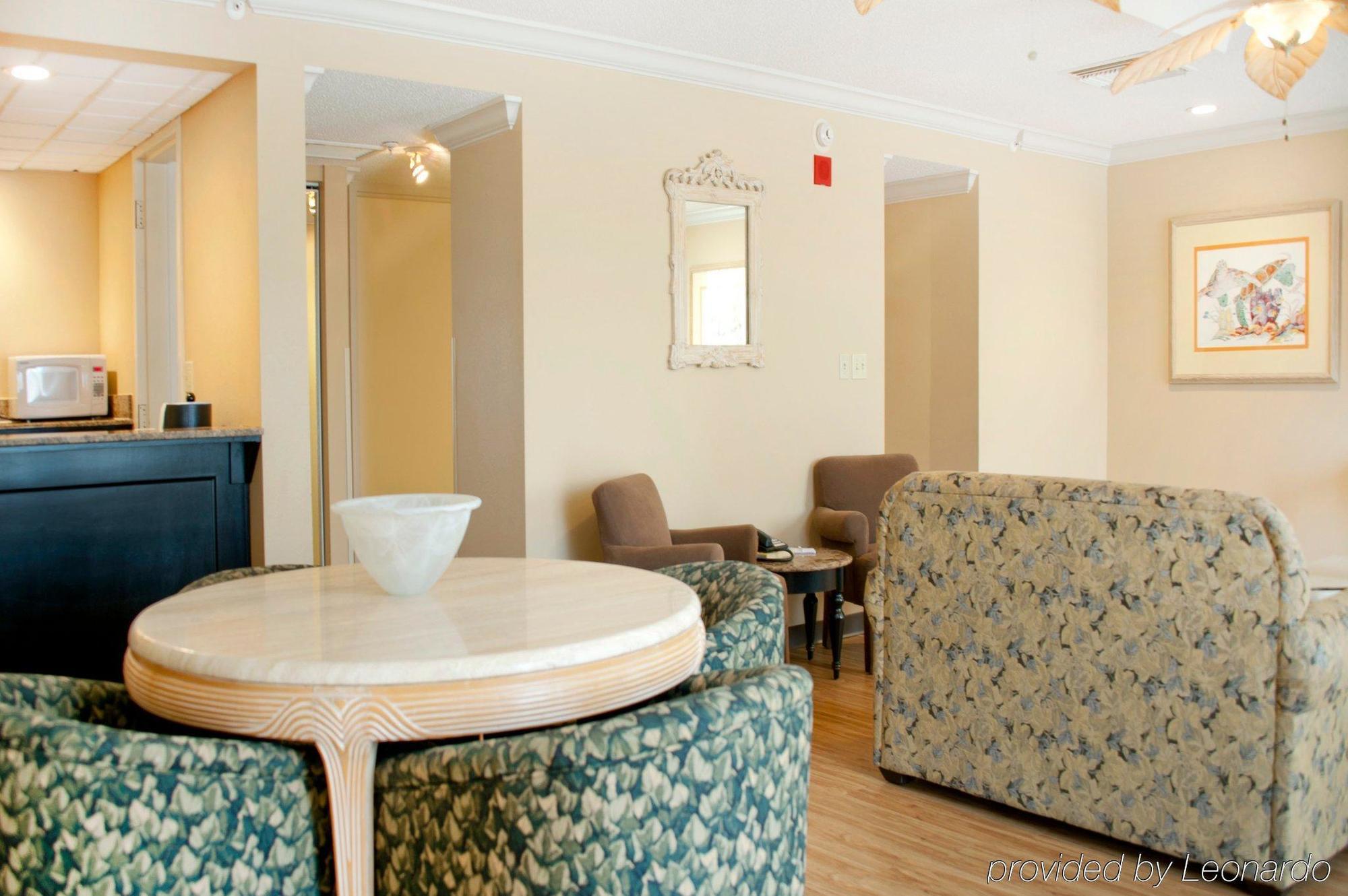 Отель Crowne Plaza Pensacola Grand Экстерьер фото