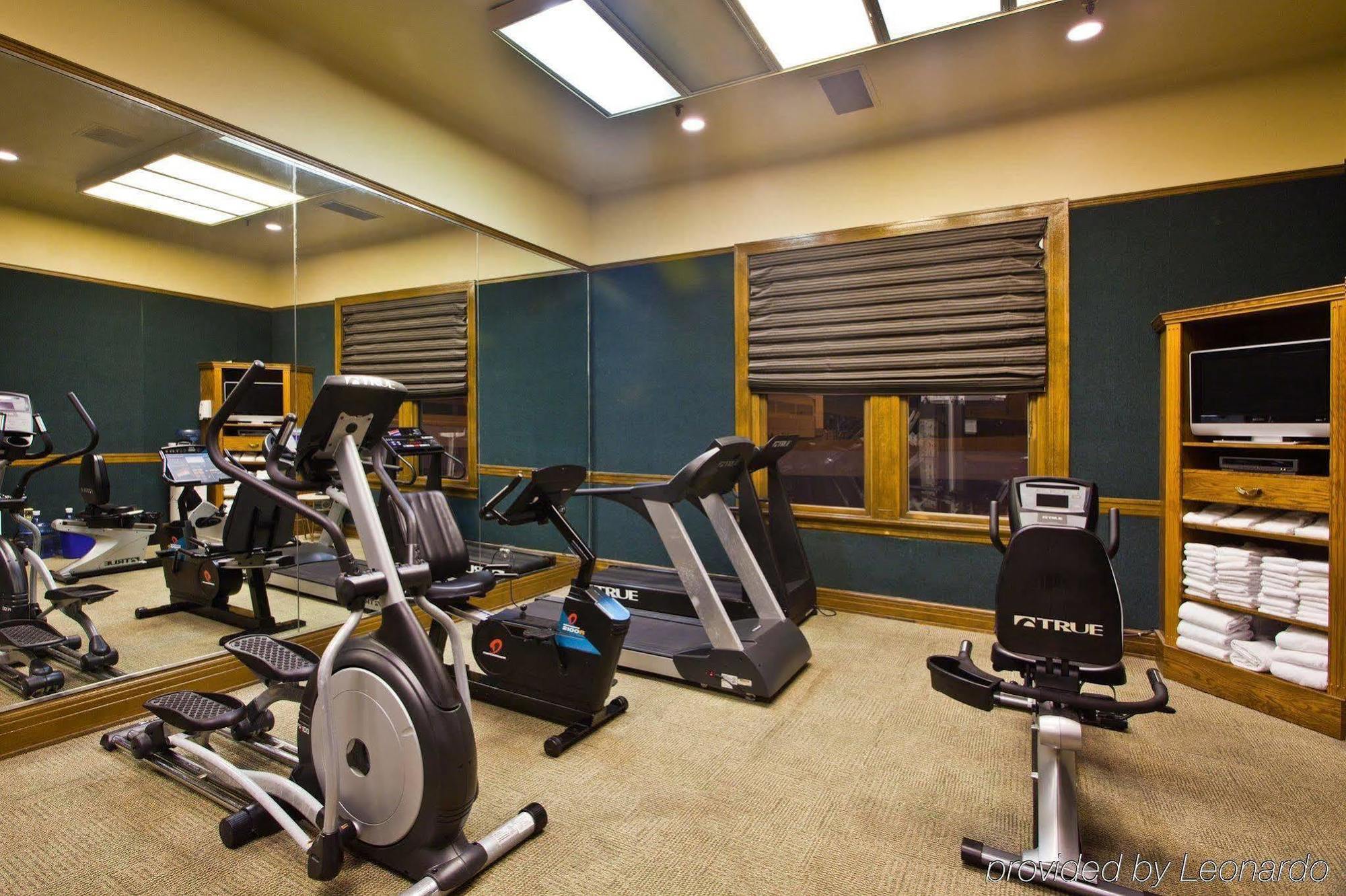 Отель Crowne Plaza Pensacola Grand Удобства фото